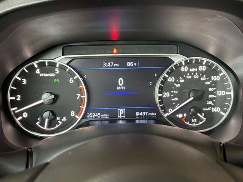 Used 2025 Nissan Altima 2.5 SV FWD image 40