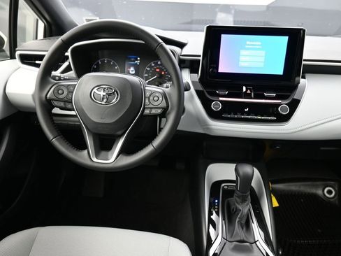 New 2025 Toyota Corolla SE image 19