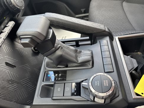 Certified 2025 Toyota 4Runner SR5 AWD/4WD image 24