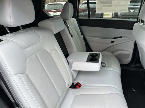 New 2026 Jeep Cherokee Laredo AWD/4WD image 17