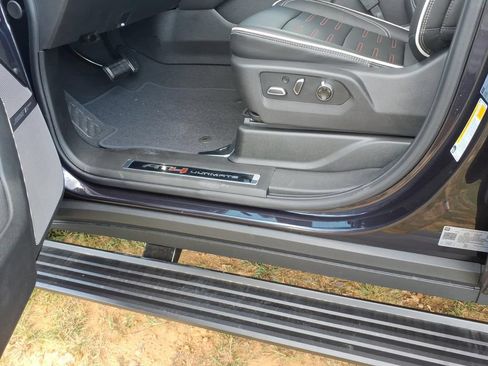 New 2026 GMC Yukon AT4 Ultimate AWD/4WD image 12