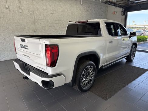 Used 2024 GMC Sierra 1500 Denali Ultimate AWD/4WD image 8