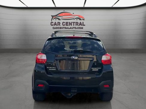Used 2017 Subaru Crosstrek 2.0i Premium w/ Moonroof Package AWD/4WD image 4