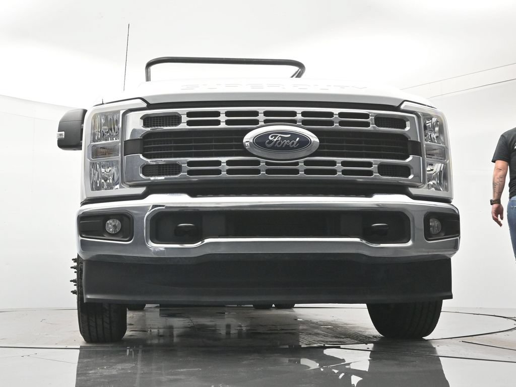 Used 2024 Ford F350 XLT AWD/4WD image 40