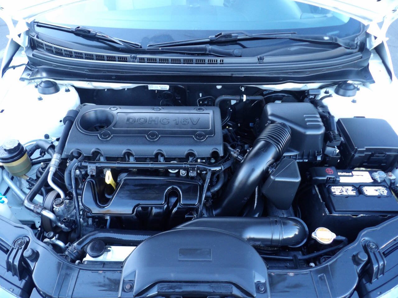 Used 2017 Volkswagen Jetta SE FWD image 12