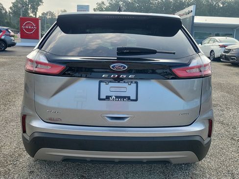 Used 2024 Ford Edge SEL AWD/4WD image 8