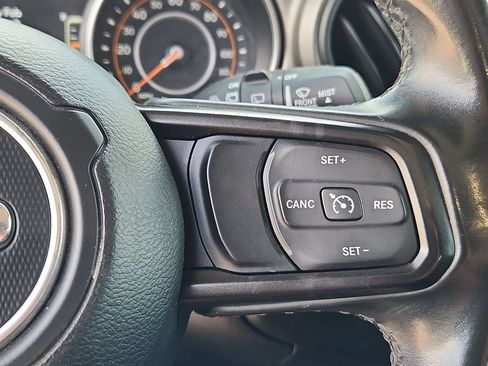 Used 2020 Jeep Wrangler Unlimited Sport S AWD/4WD image 19