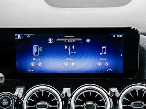 New 2026 Mercedes-Benz GLA 250 4MATIC image 12