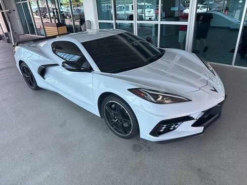 Used 2022 Chevrolet Corvette Stingray Preferred Cpe w/ Z51 Performance Package RWD image 6