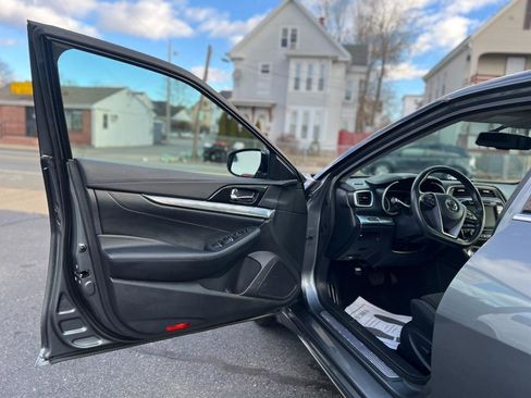 Used 2019 Nissan Maxima 3.5 S w/ Floor Mat Group FWD image 7