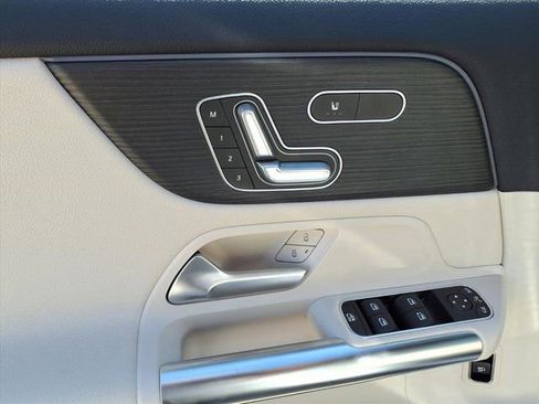 New 2026 Mercedes-Benz GLA 250 GLA 250 image 12