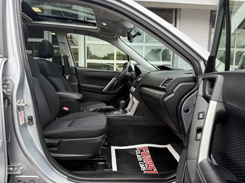 Used 2018 Subaru Forester 2.5i Premium image 35