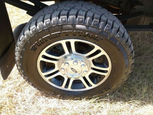 Used 2011 Ford F350 XL w/ Camper Pkg image 36