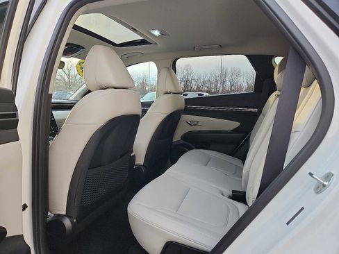 Used 2023 Hyundai Tucson SEL w/ Convenience Package image 10