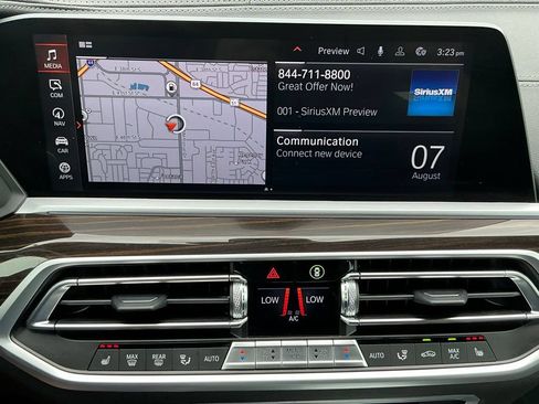 Used 2021 BMW X5 xDrive40i w/ Premium Package 2 AWD/4WD image 25