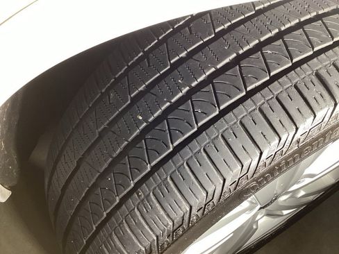 Used 2018 Audi Q5 2.0T w/ Premium Plus Package image 8