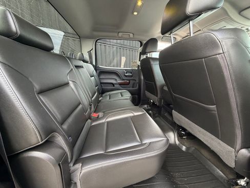 Used 2018 GMC Sierra 3500 SLT w/ Duramax Plus Package AWD/4WD image 11