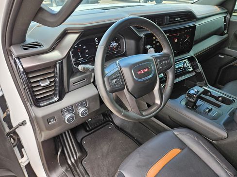 Used 2025 GMC Sierra 1500 AT4 AWD/4WD image 16