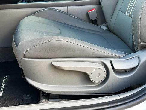 Used 2025 Hyundai Elantra Sport w/ Cargo Package FWD image 15