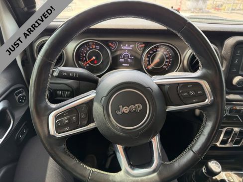 Used 2020 Jeep Gladiator Sport w/ Quick Order Package 24S image 12