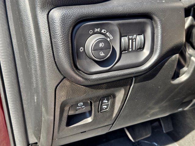 Used 2022 RAM 1500 Laramie AWD/4WD image 18
