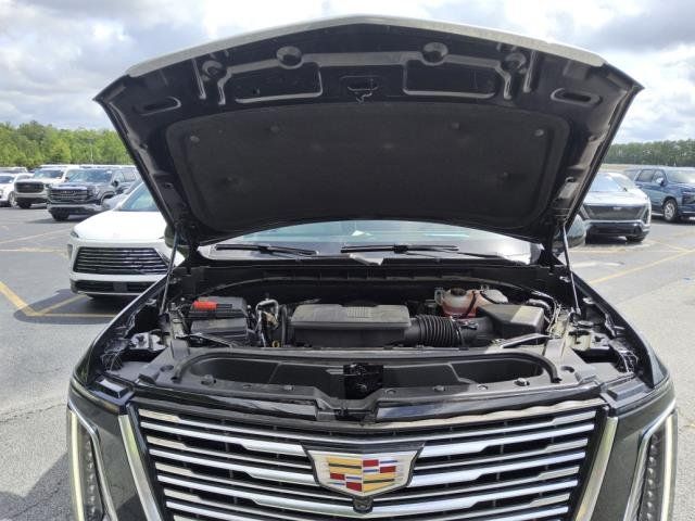 Used 2026 Cadillac Escalade Platinum Luxury RWD image 11