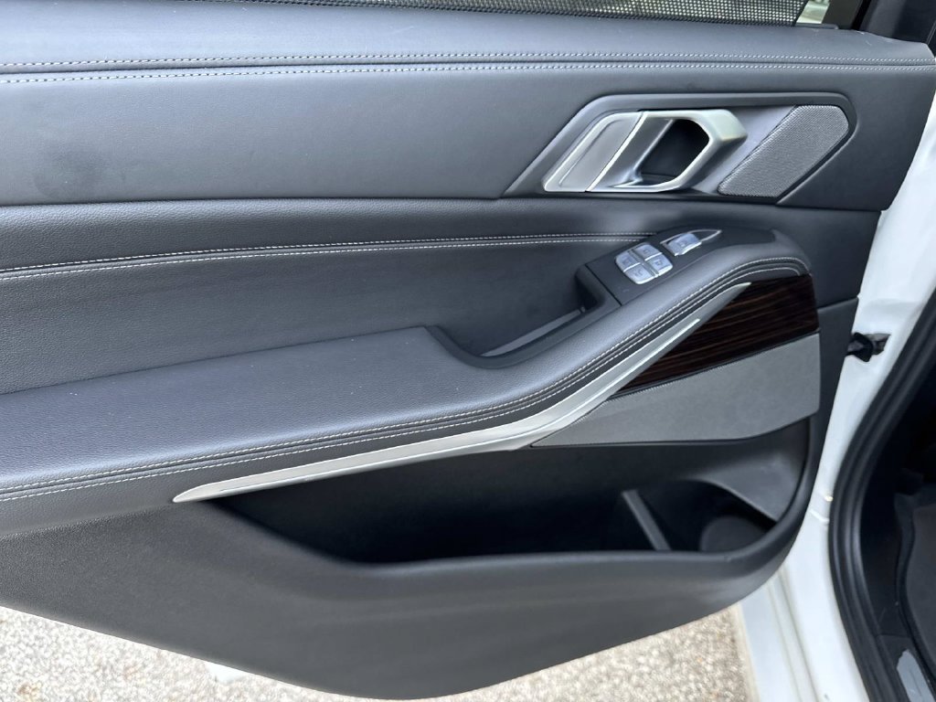 Used 2019 BMW X7 xDrive40i w/ Premium Package AWD/4WD image 12