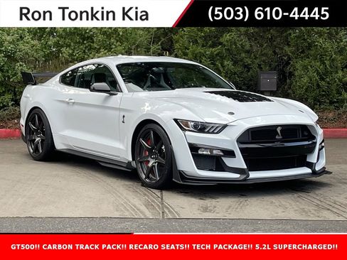 Used 2022 Ford Mustang Shelby GT500 w/ Carbon Fiber Track Pack image 1