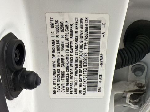Used 2017 Honda Civic EX-L image 21