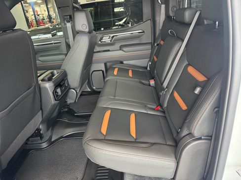 New 2026 GMC Sierra 1500 AT4 w/ AT4 Premium Package AWD/4WD image 10