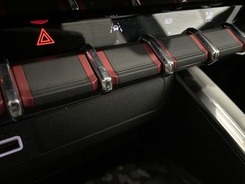 Certified 2023 GMC Canyon AT4X image 30