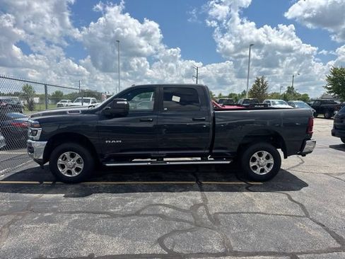 Used 2026 RAM 2500 Big Horn AWD/4WD image 3