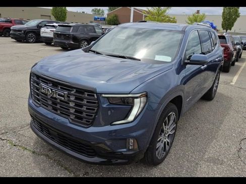 Used 2026 GMC Acadia Denali Ultimate AWD/4WD image 3