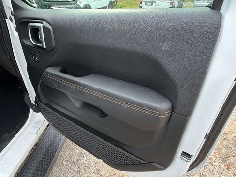 Used 2021 Jeep Wrangler Unlimited Sahara AWD/4WD image 18