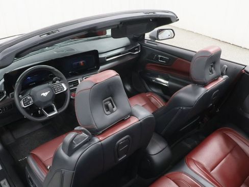 Used 2025 Ford Mustang GT Premium w/ GT Performance Package RWD image 37