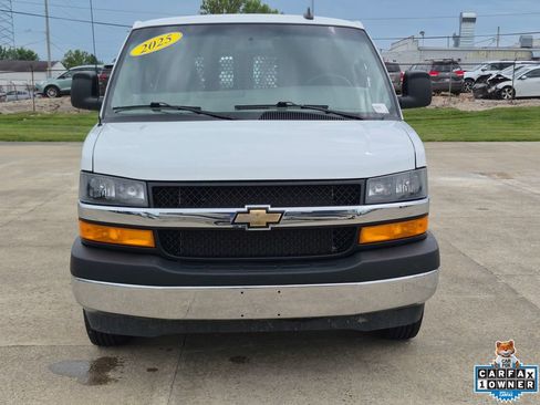 Certified 2025 Chevrolet Express 2500 w/ Driver Convenience Package RWD image 2
