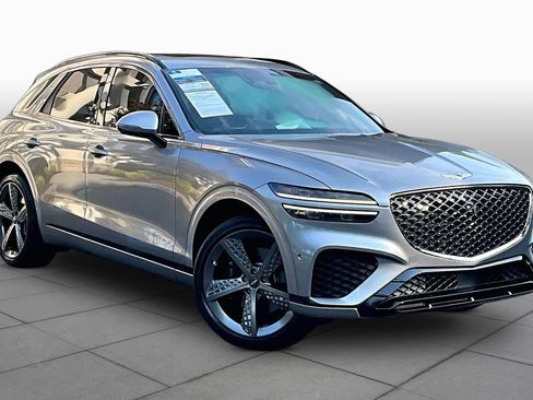 Used 2022 Genesis GV70 3.5T Sport w/ Sport Prestige Package AWD/4WD image 3