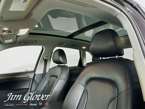 Used 2017 Audi Q5 2.0T Premium Plus w/ Technology Package image 26