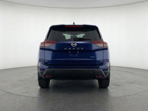 Used 2025 Nissan Rogue SV AWD/4WD image 7