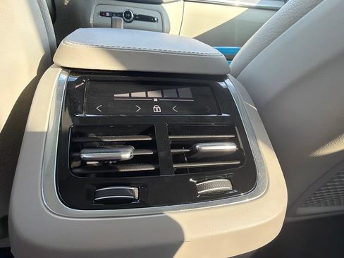 Used 2024 Volvo XC90 B5 Core w/ Protection Package AWD/4WD image 13