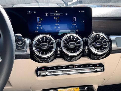 Used 2026 Mercedes-Benz GLB 250 image 12