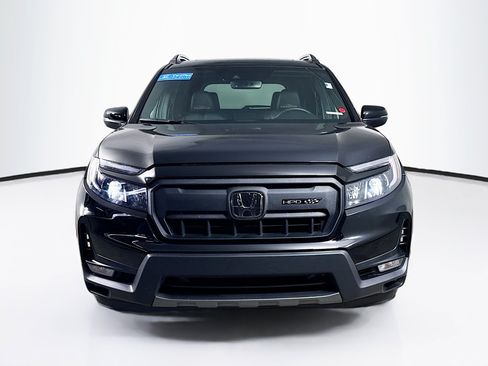 Certified 2025 Honda Passport TrailSport image 3