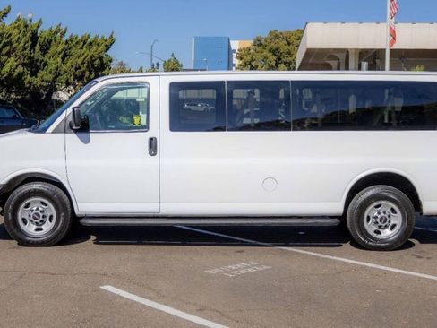 Used 2015 GMC Savana 3500 LS w/ Chrome Appearance Package image 8