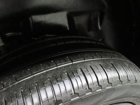 Used 2023 RAM 1500 Laramie AWD/4WD image 34
