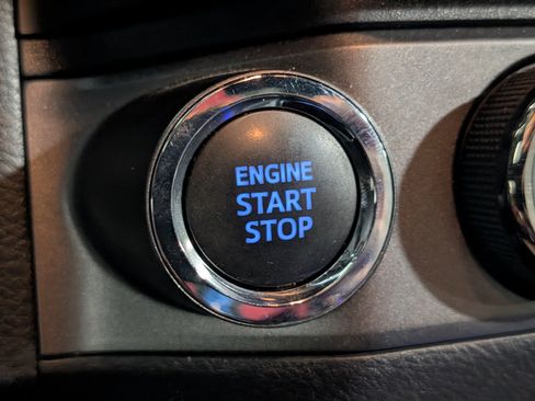 Used 2023 Toyota Tacoma TRD Off-Road AWD/4WD image 21