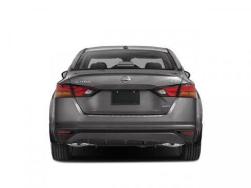Used 2024 Nissan Altima 2.5 SV image 8