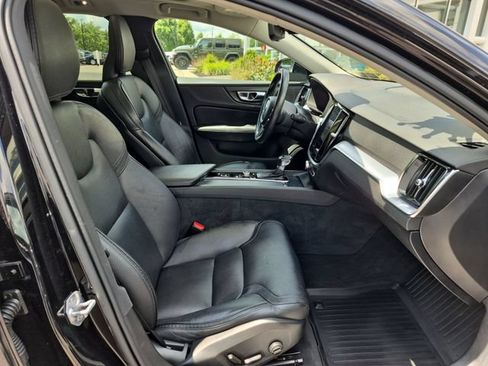 Used 2020 Volvo V60 T5 Cross Country AWD/4WD image 31