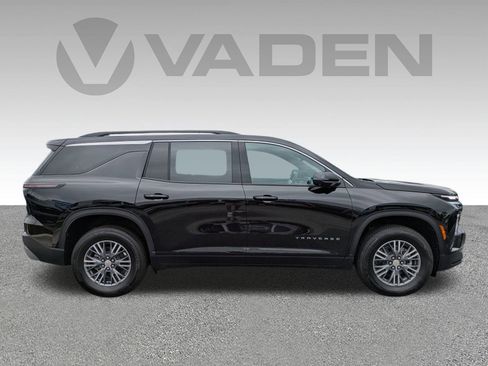 New 2025 Chevrolet Traverse LT w/ Enhanced Driving Package image 25