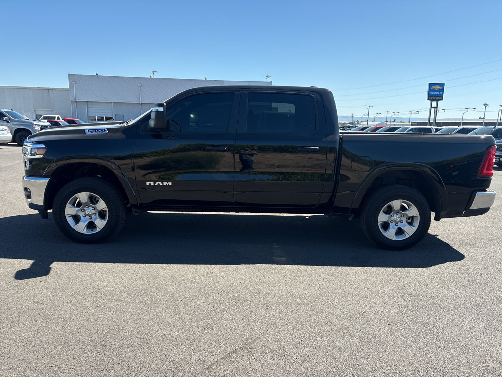 Used 2025 RAM 1500 Big Horn AWD/4WD image 17