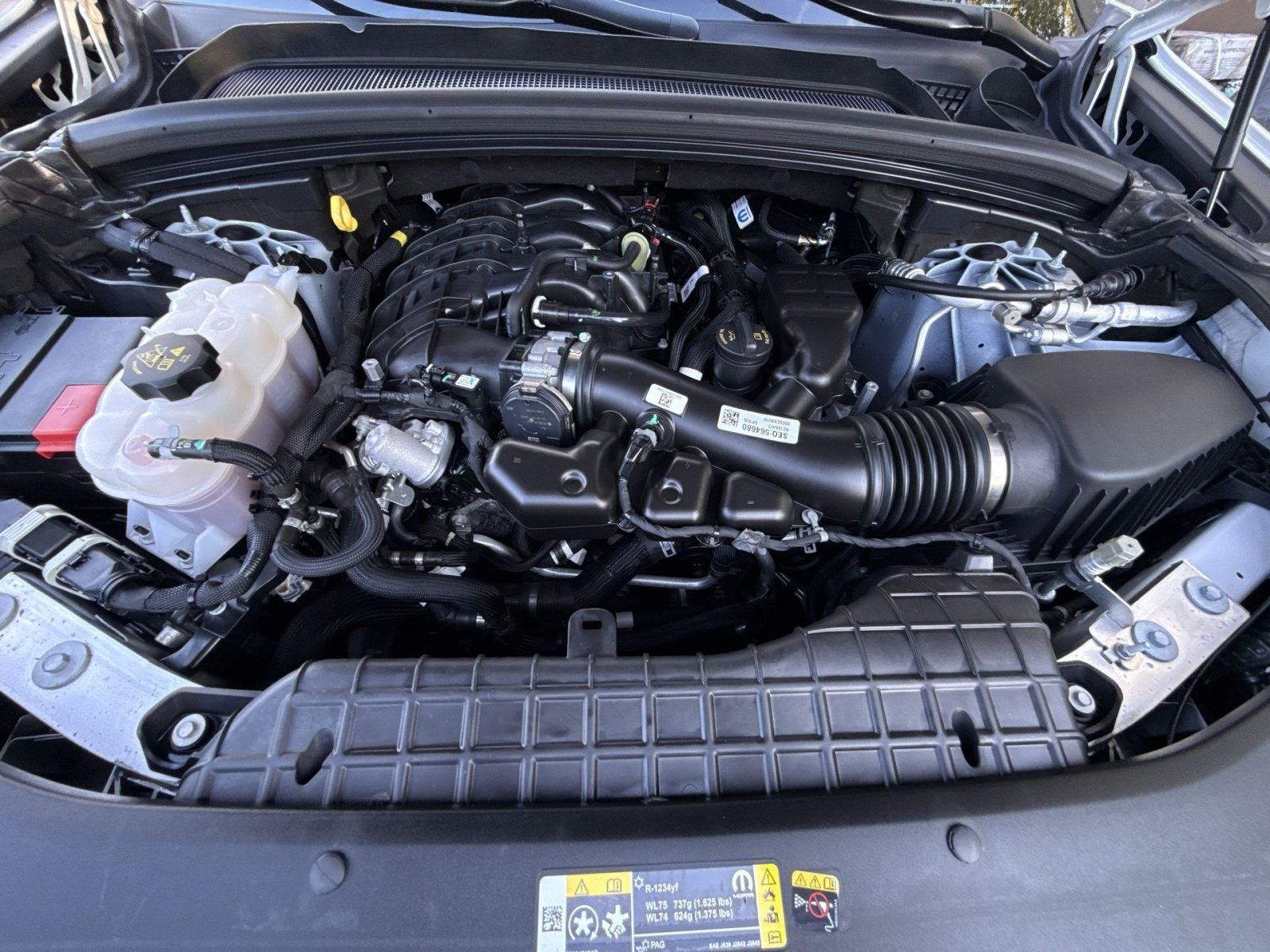 Used 2024 Jeep Grand Cherokee Altitude AWD/4WD image 27